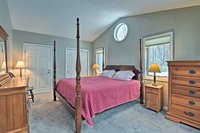 Burke Mountain Condo  Updated Chic Trailside Unit Accommodation Los Angeles