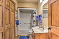 Cabin with On-Site Trails 15Mi to Mt Rushmore Accommodation Los Angeles