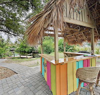 Canal-Front Getaway w/ Lanai Dock  Kayaks home - Accommodation Los Angeles