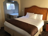 Capri Motel Accommodation Los Angeles