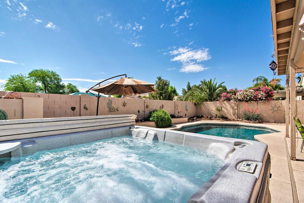 Chandler Home W/Pool & Hot Tub, Mins To I-10! - thumb 1