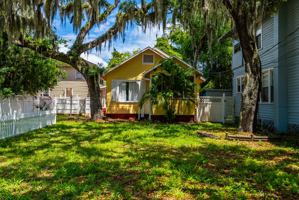 Charming 100-Year-Old Cottage-Great Value! - thumb 1