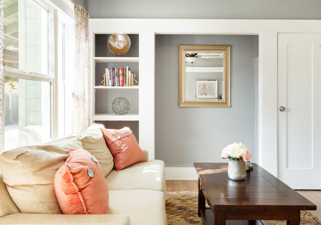 Charming Craftsman Close To Downtown Long Beach Attractions - thumb 1