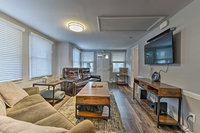 Chic Cottage with Yard - Walk to Beach Boardwalk Accommodation Los Angeles