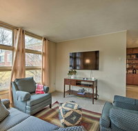 Chic St Paul Apt - Walk Downtown and to Clinch River - Accommodation Los Angeles