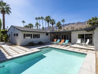 Circa 56 at Deepwell Estates Accommodation Los Angeles