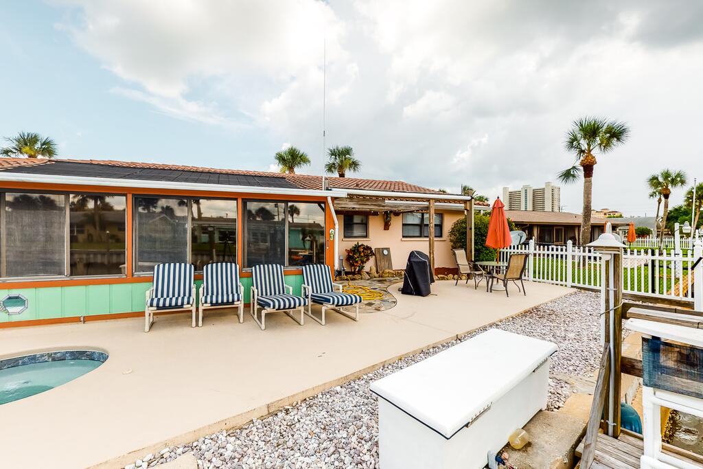 Coconut Row Oasis - thumb 3