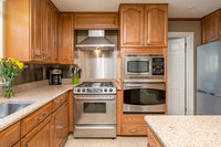 Colonial Gardens Accommodation Los Angeles