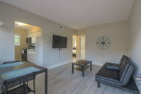 Cozy 2BR Apartment in Midtown-Wynwood Accommodation Los Angeles