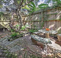 Cozy Houston Home with Yard Near Downtown Attractions - Accommodation Los Angeles
