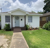 Cozy Independence Heights Bungalow - Accommodation Los Angeles