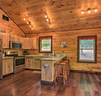 Cozy Log Cabin with Private Deck 8 Mi to Murphy - Accommodation Los Angeles