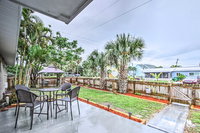 Cute Apt with Backyard  Grill - Steps to Cocoa Beach Accommodation Los Angeles