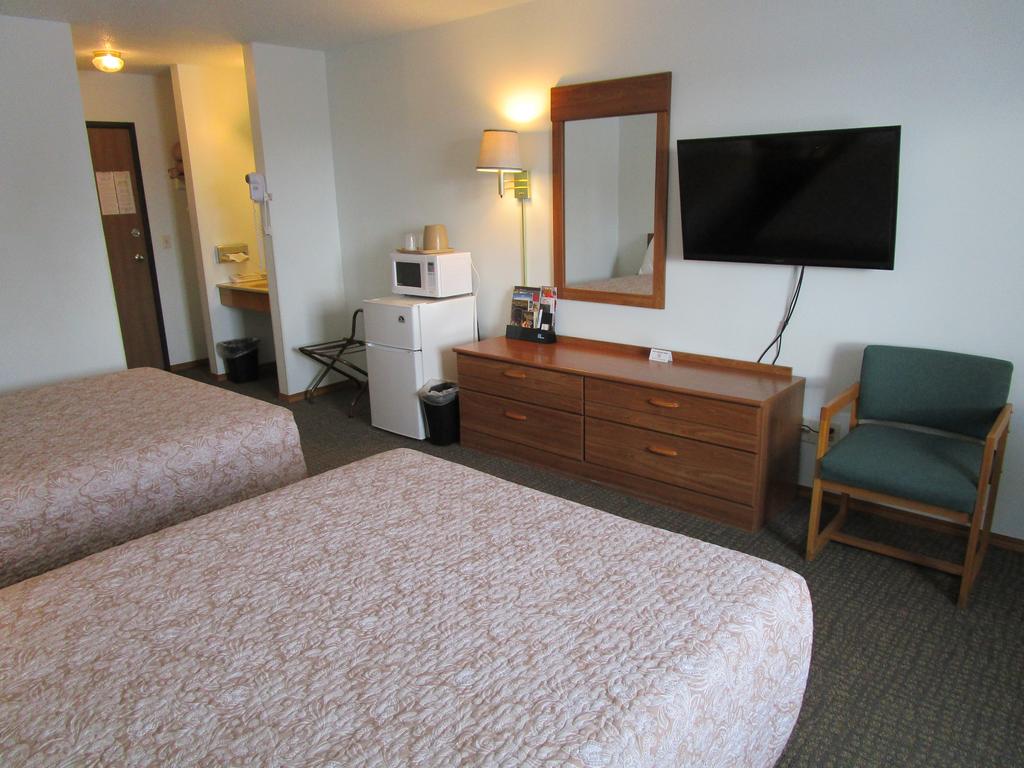 Dakota Country Inn - thumb 1