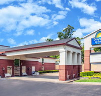 Days Inn & Suites by Wyndham Branson - Accommodation Los Angeles