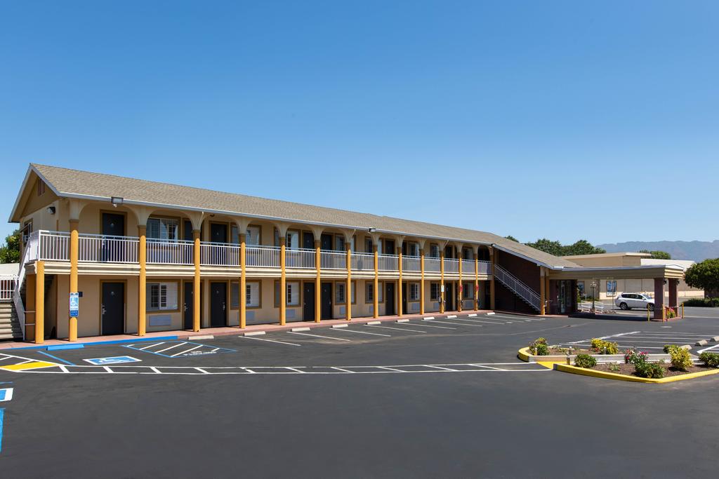 Days Inn By Wyndham Ukiah - thumb 1