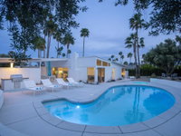 Desert Eden Accommodation Los Angeles