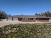 DIA BnB - The G Suite - Great entertainment - Top of the line King Bed - Superfast wifi - 420 friendly Accommodation Los Angeles