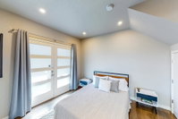 Division Street Retreat Accommodation Los Angeles