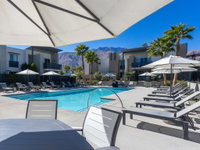 Down at The Riv Accommodation Los Angeles