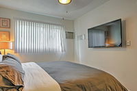 Downtown Long Beach Condo - 1 Mile to Boardwalk Accommodation Los Angeles