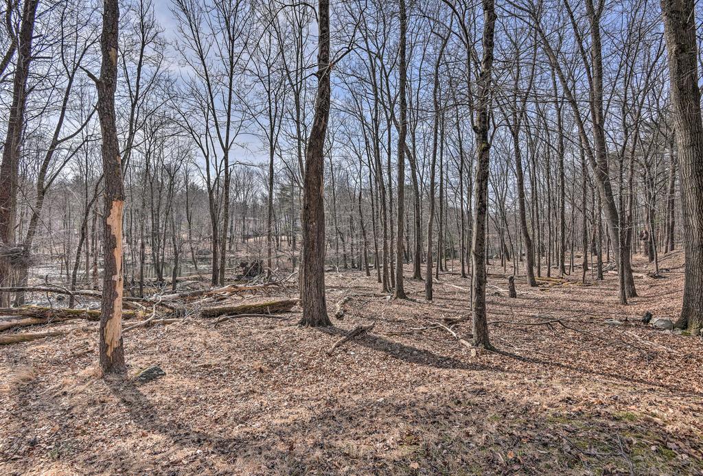 East Stroudsburg Home - 5 Mi. To Shawnee Mtn! - thumb 2