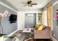 Eclectic Home a Few Minutes to Downtown Long Beach Accommodation Los Angeles