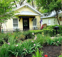 Elm Street Cottage - 2 blocks to Downtown Square Accommodation Los Angeles