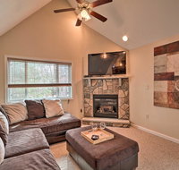 Family Poconos Escape with Community Amenities! - Accommodation Los Angeles