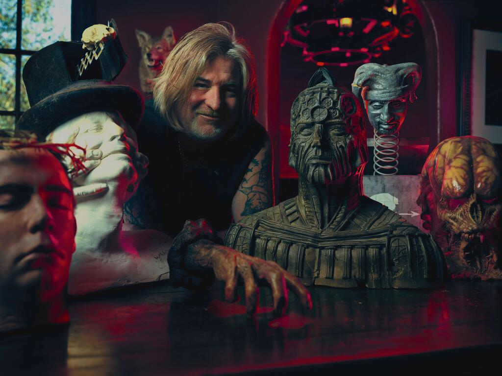 Famous Director's 1926 Dark Arts Castle Of Oddities - thumb 0