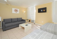 Gorgeous Apartment SOUTH BEACH 1 block from Ocean Accommodation Los Angeles