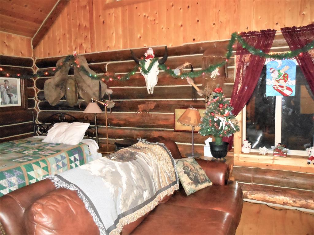 Grandpa's Cabin - thumb 3