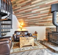 Hillside Cripple Creek Cabin with Hot Tub Mtn Views - Accommodation Los Angeles