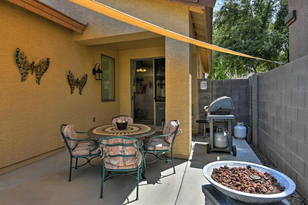 Home With Pool And Spa Access, 3 Mi To Chandler Main St - thumb 2