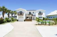 How to Rent Your Own Private Luxury Holiday Villa with Private Pool on Cocoa Beach Cocoa Beach Villa 3000 Accommodation Los Angeles