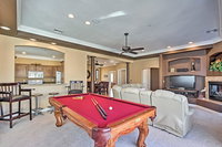 Ideally Located Bullhead City Townhome with Balcony Accommodation Los Angeles