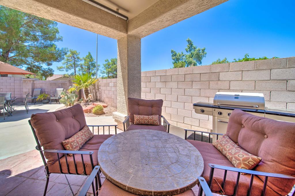 Immaculate Chandler House With Outdoor Living Space! - thumb 0