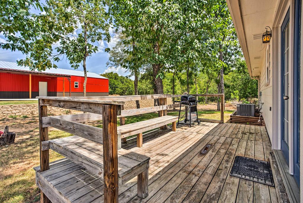 Lake Texoma Getaway - 3 Miles To Highport Marina! - thumb 1