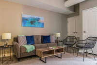 Large 2BR Apt Near Perk Plaza by Frontdesk Accommodation Los Angeles