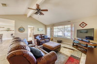 Lone Star Retreat Accommodation Los Angeles