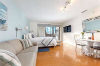 Lovely Beachside Studio  The Shores Accommodation Los Angeles