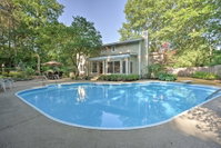 Lovely Holland Home with 1 Mi to Lake Michigan Accommodation Los Angeles