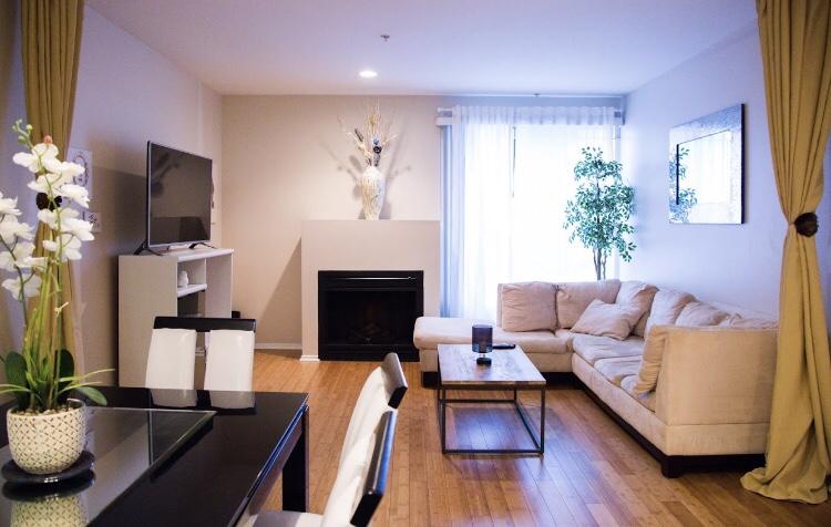 Luxury Hollywood 2BR Condo Near Dolby Theater - thumb 2