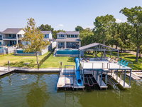 Luxury Lake LBJ House with Heated Swimming Pool and Spill Over Hot Tub and 2 Boat Slips Accommodation Los Angeles