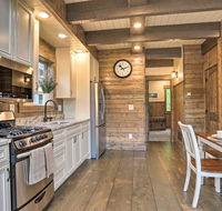 Modern Palmer Cabin with Lazy Mtn View 2 Mi to River - Accommodation Los Angeles