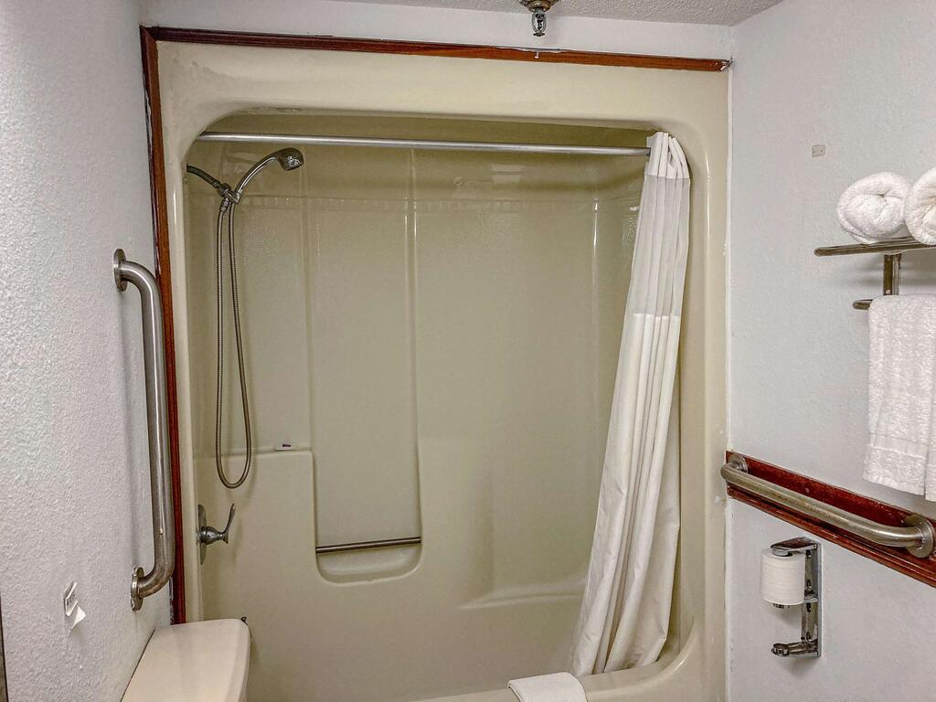 Motel 6 Elkhart - thumb 2