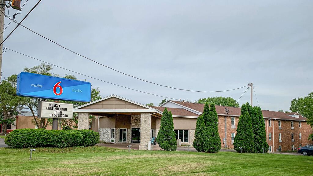 Motel 6 Rockford, Il - thumb 1