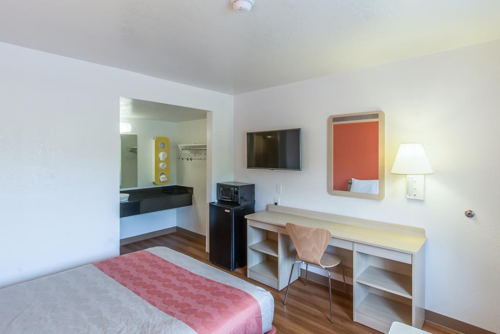 Motel 6-Redding, CA - North - thumb 3