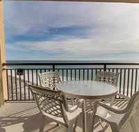 Navarre Towers Condos - Accommodation Los Angeles