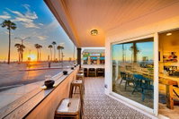 NB-2214A - NB Breaking Waves Beauty Accommodation Los Angeles
